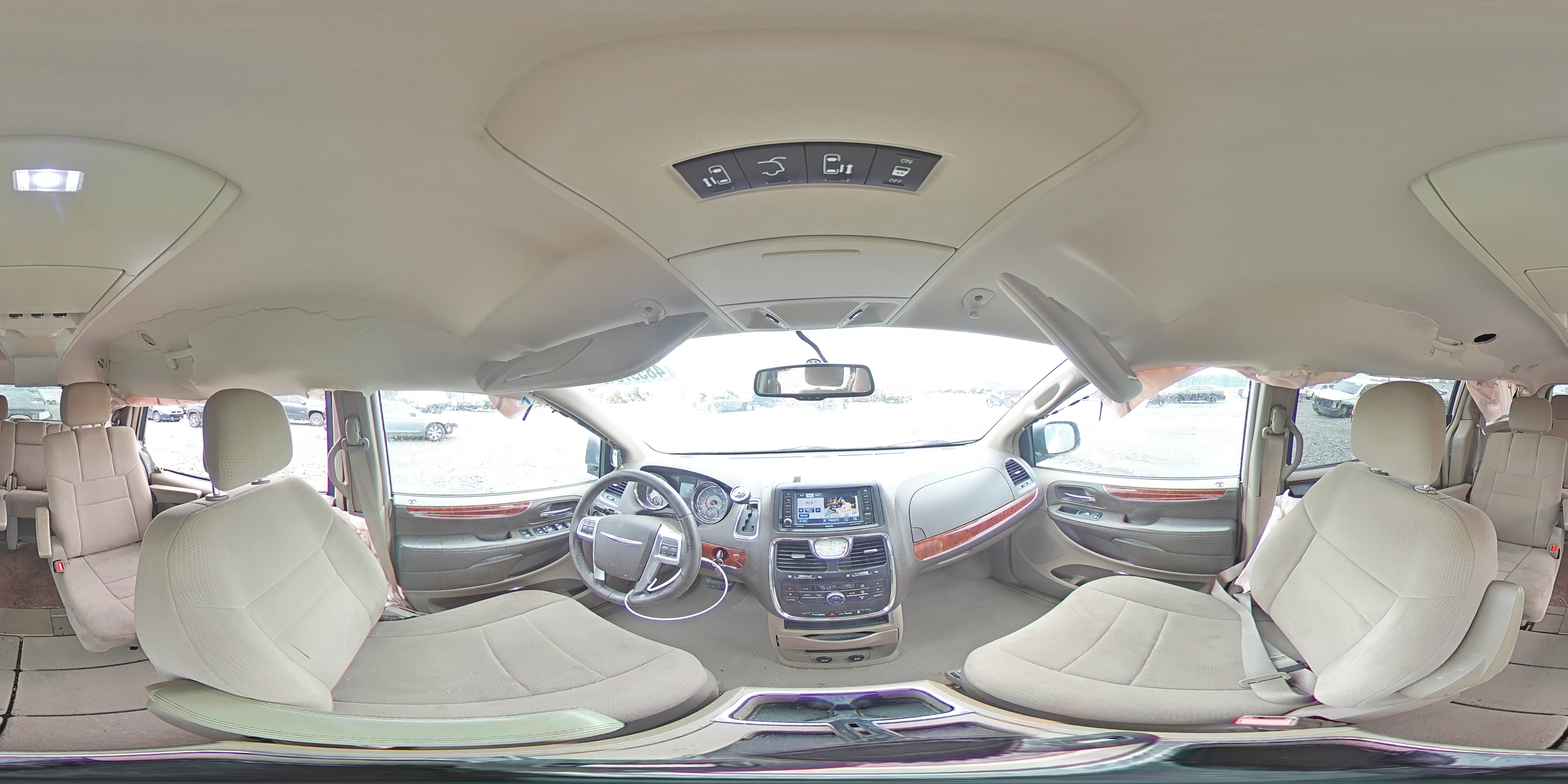 2012 Chrysler Town & Country - Image 14
