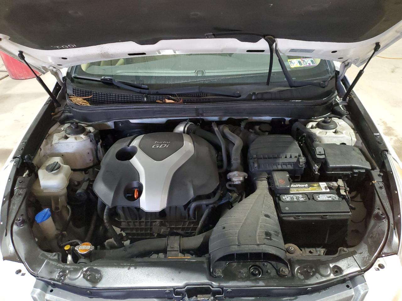 2011 Hyundai Sonata - Image 11