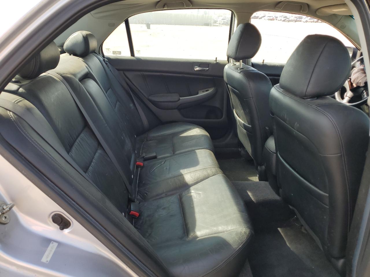 2004 Honda Accord - Image 10