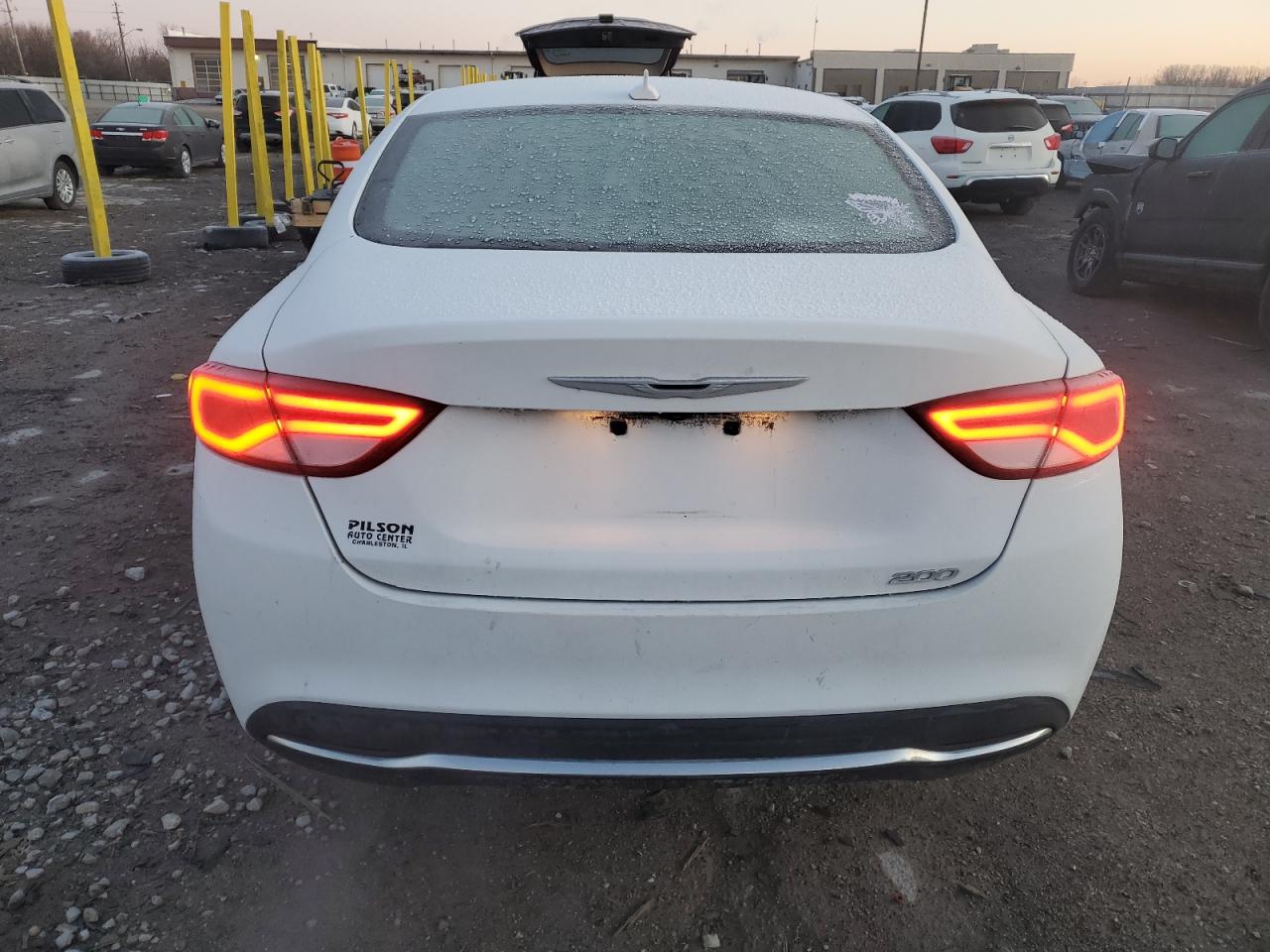 2015 Chrysler 200 - Image 6