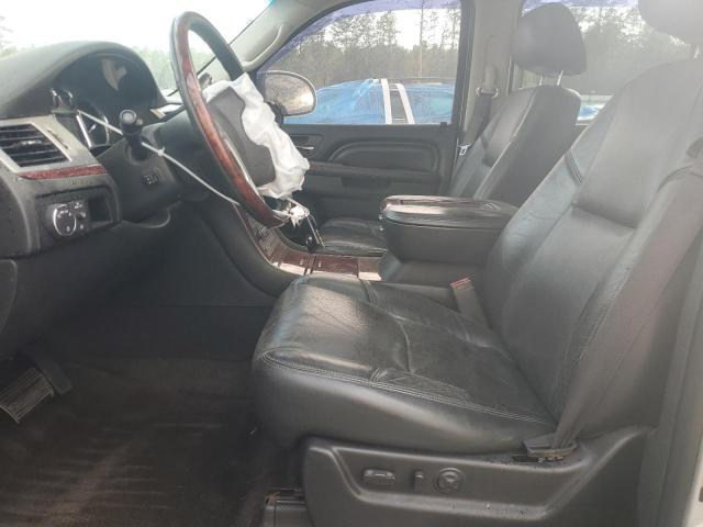  CADILLAC ESCALADE 2012 Srebrny