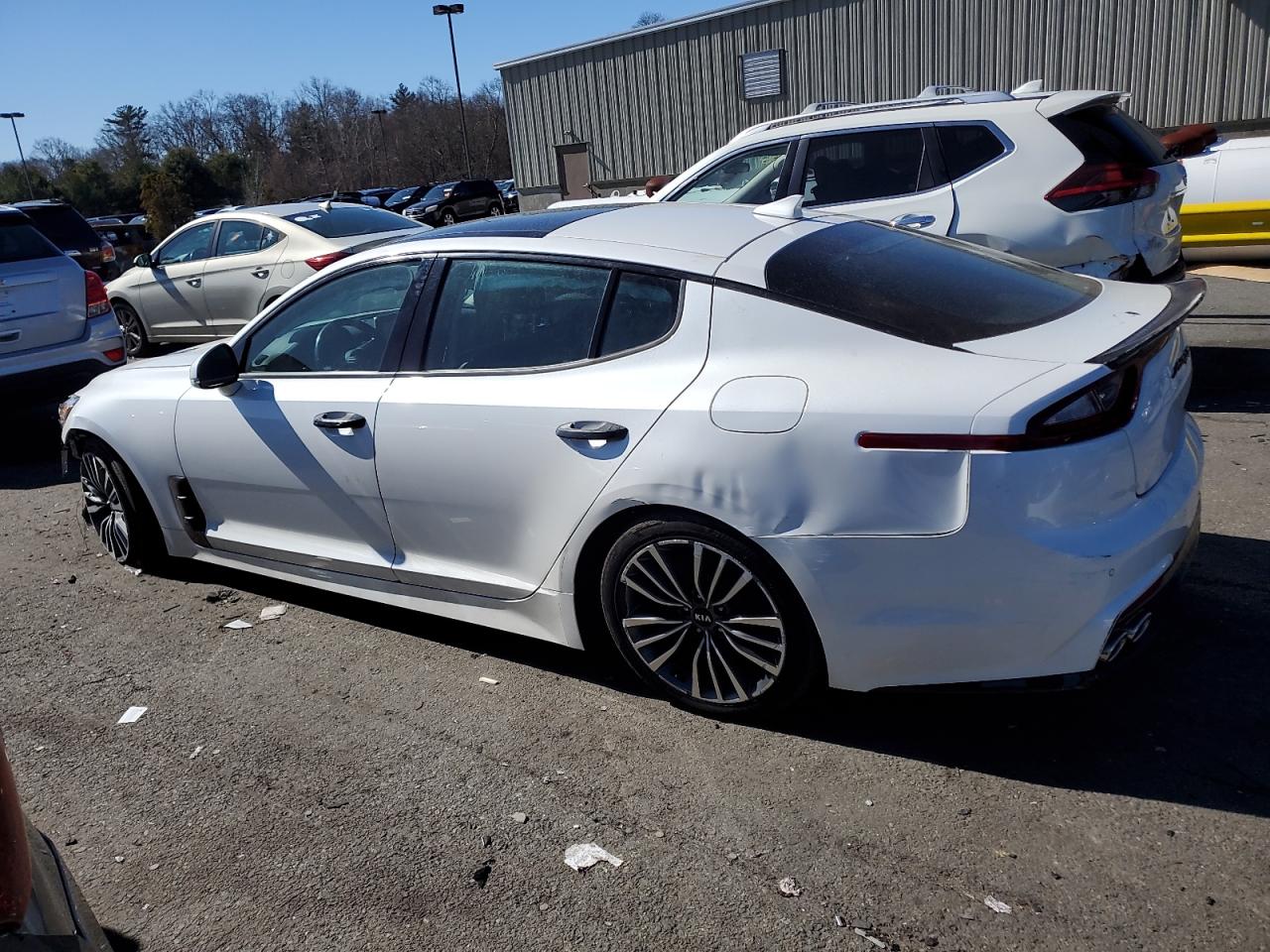 2018 Kia Stinger - Image 2