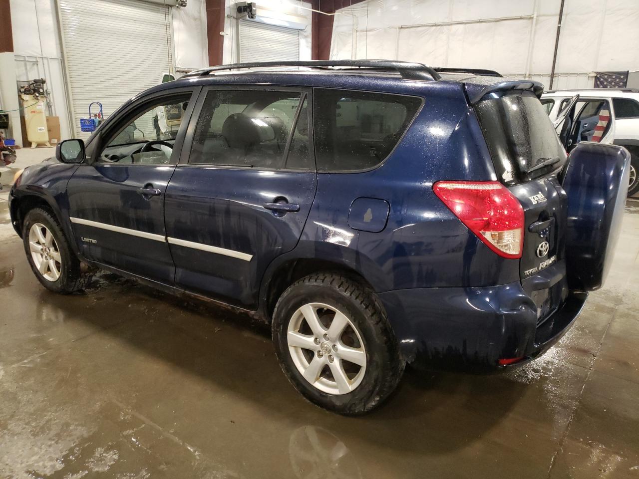 2007 Toyota RAV 4 - Image 2