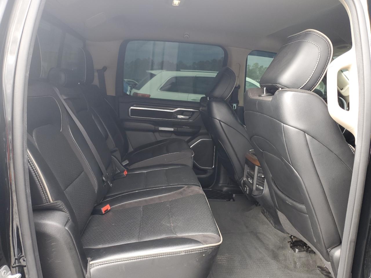 2021 RAM 1500 - Image 11