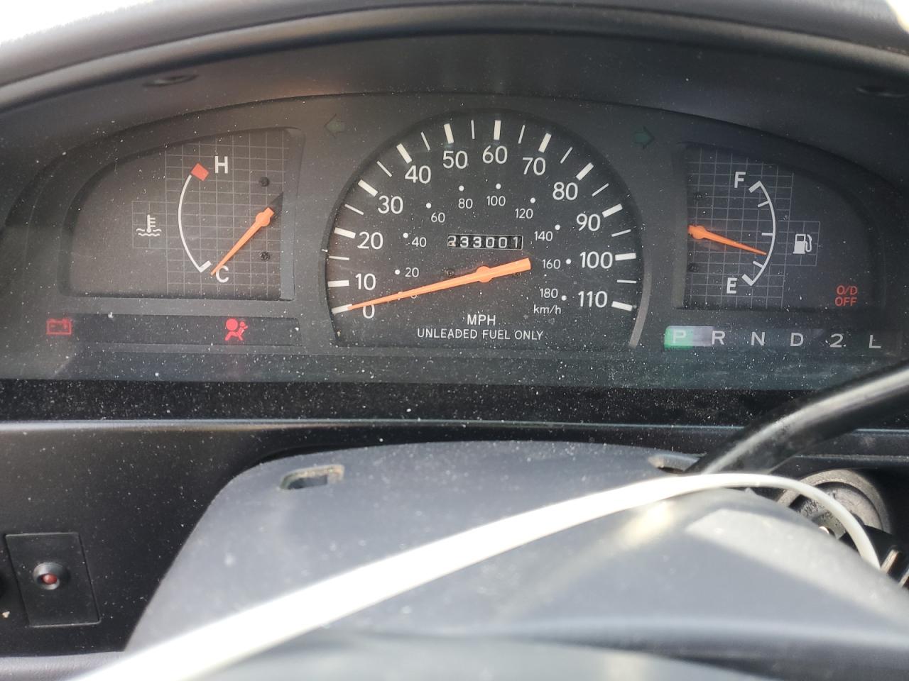 2000 Toyota Tacoma - Image 9