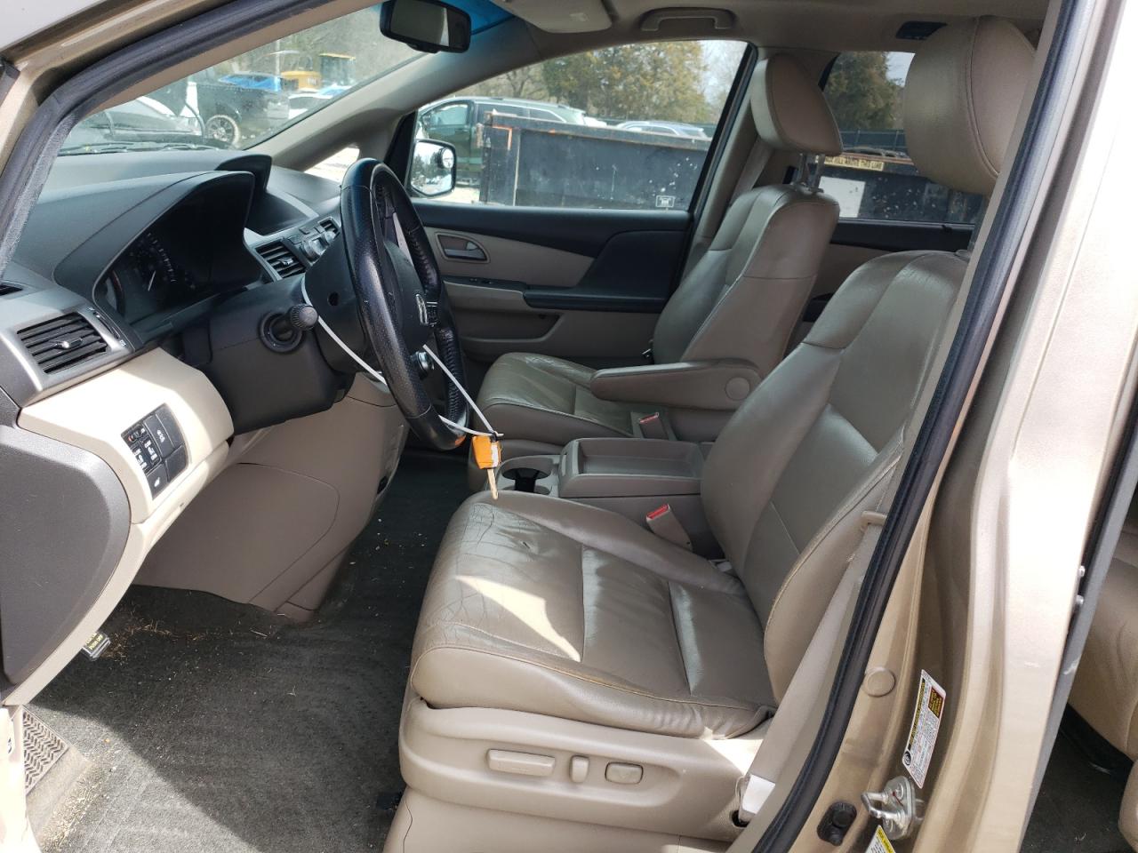 2012 Honda Odyssey - Image 7