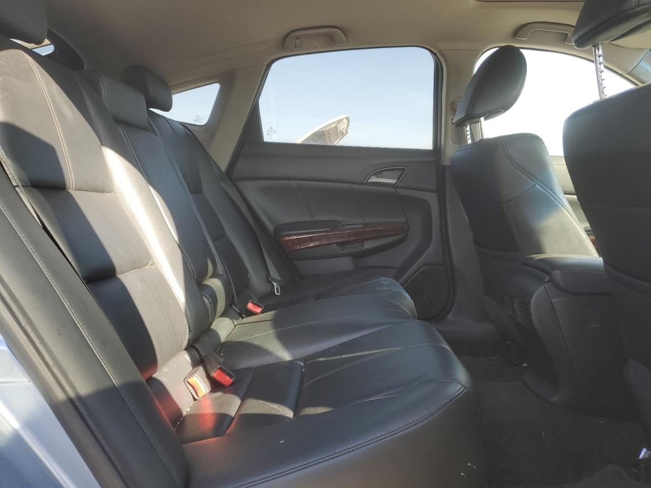 2010 Honda Accord - Image 10