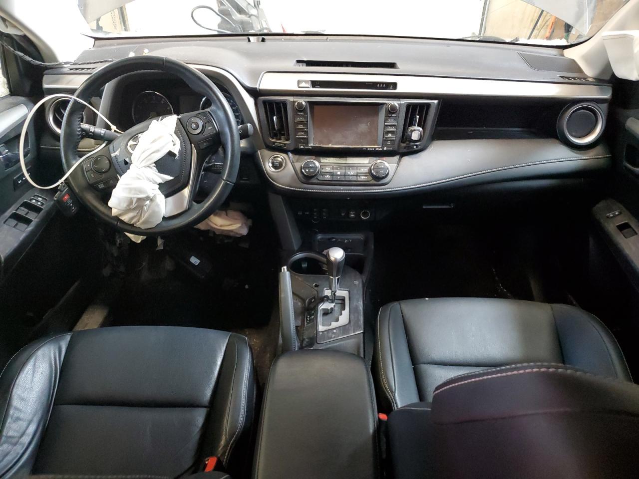 2017 Toyota RAV 4 - Image 8