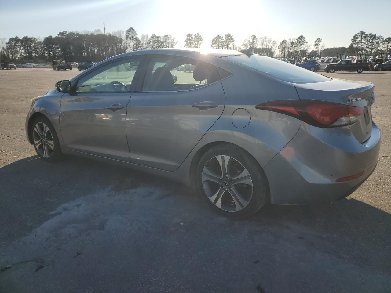 2014 Hyundai Elantra - Image 2