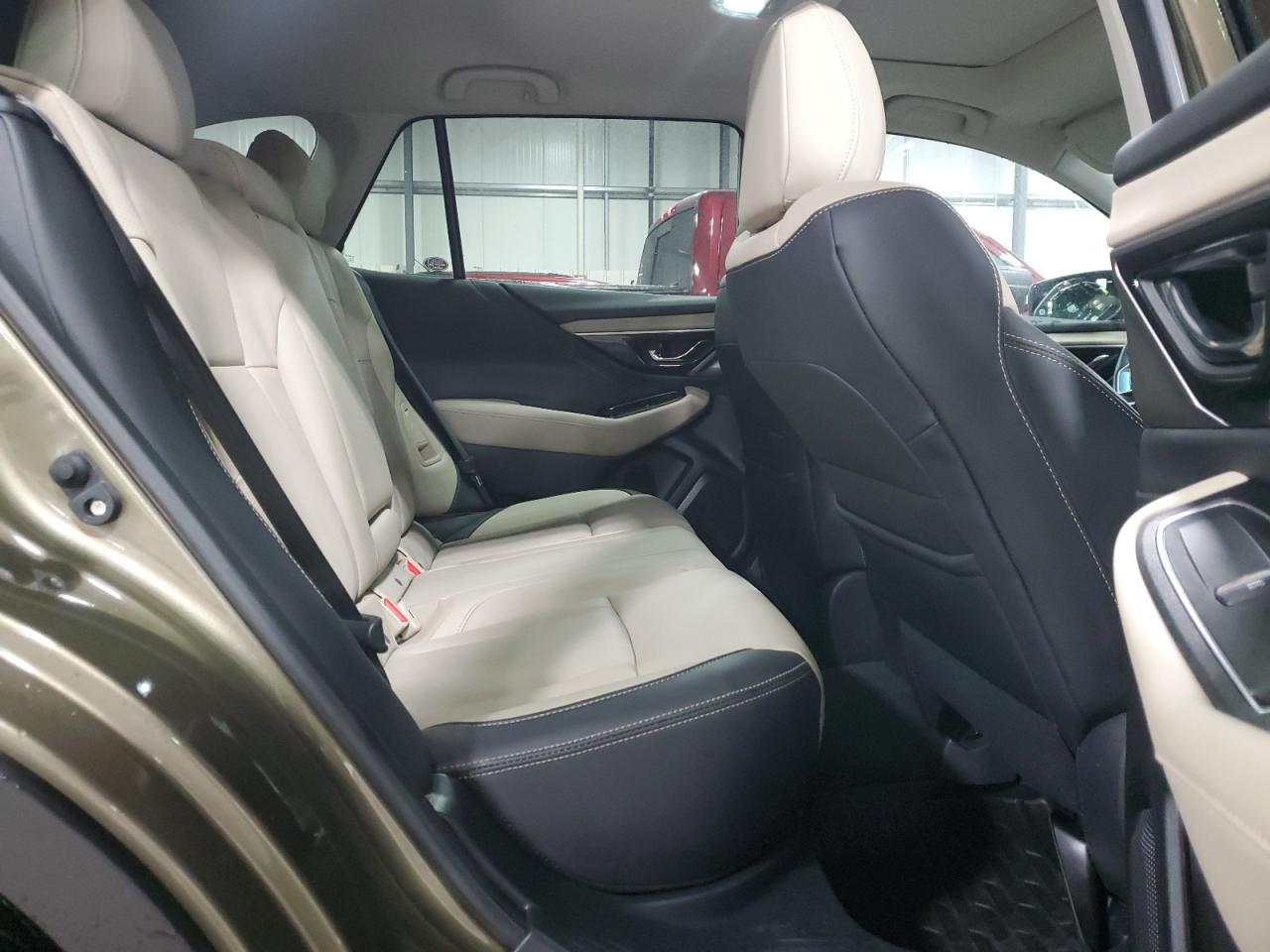 2020 Subaru Outback - Image 10