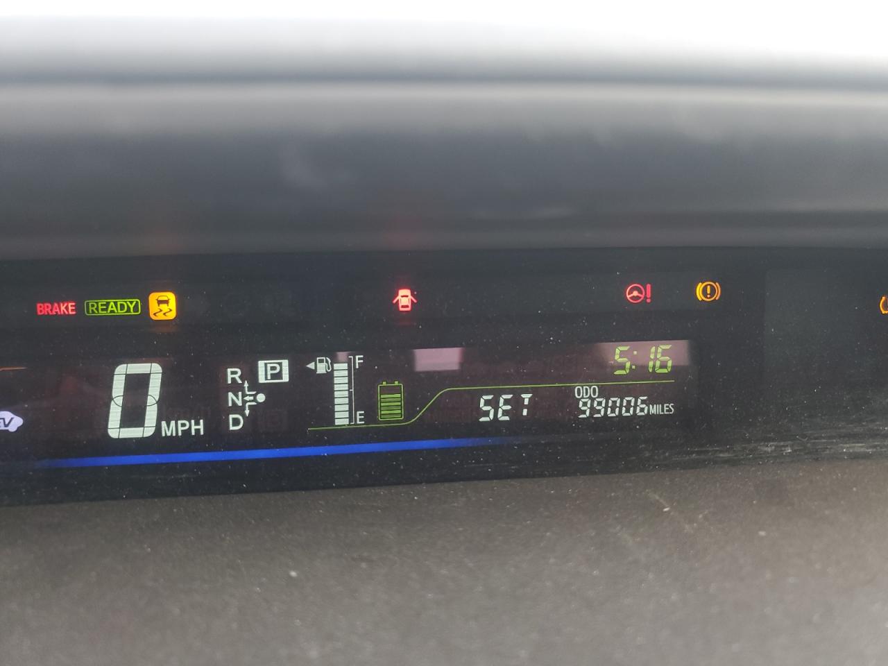 2013 Toyota Prius - Image 9