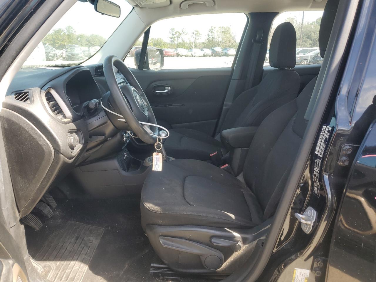 2017 Jeep Renegade - Image 7