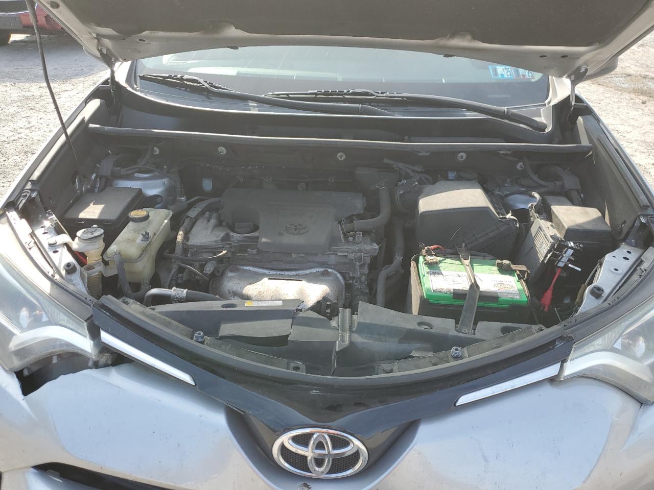 2016 Toyota RAV 4 - Image 12