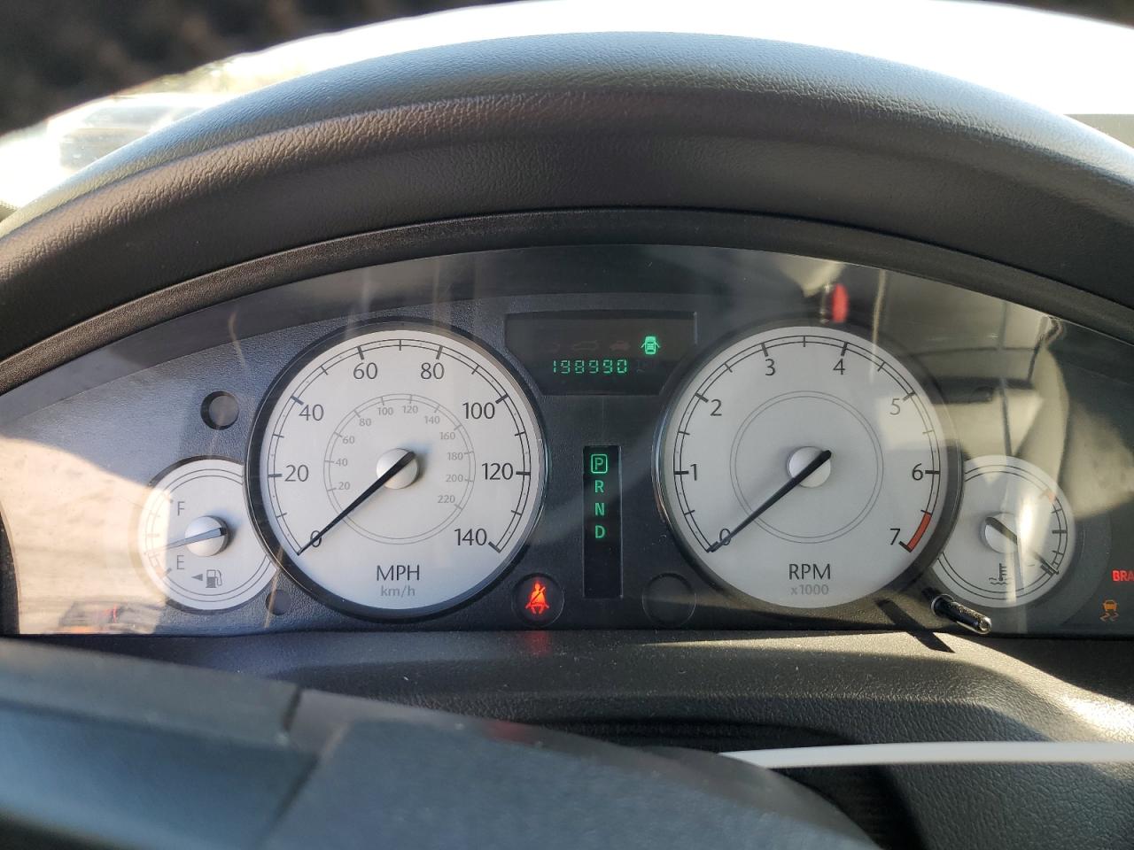 2006 Chrysler 300 - Image 9