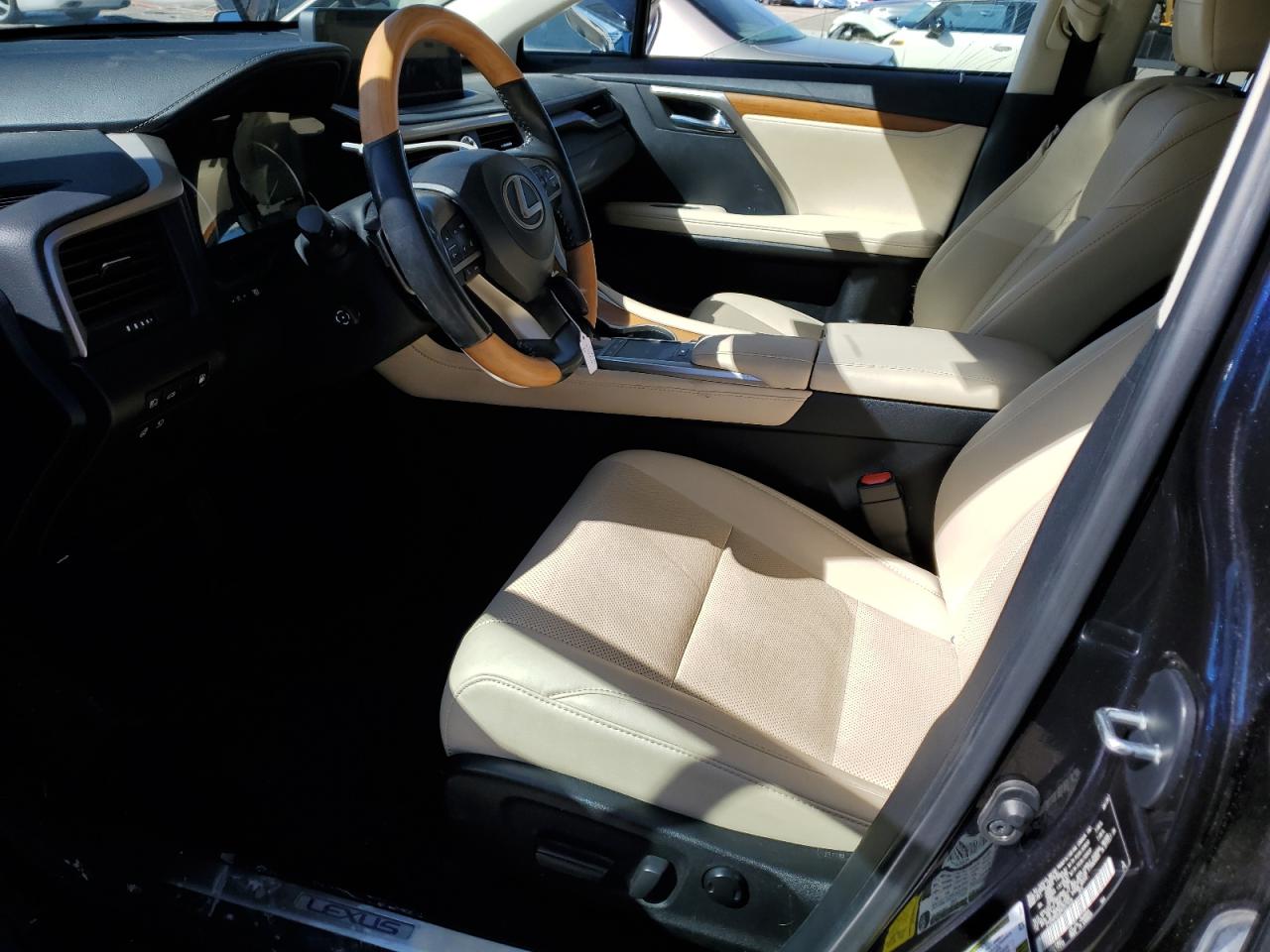 2021 Lexus RX - Image 7