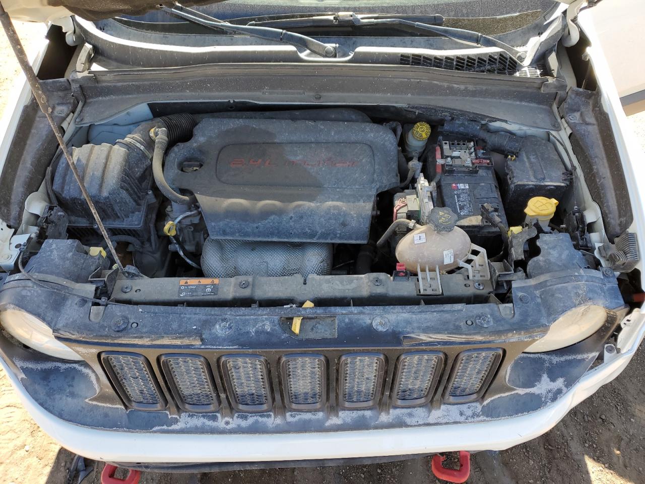2017 Jeep Renegade - Image 12