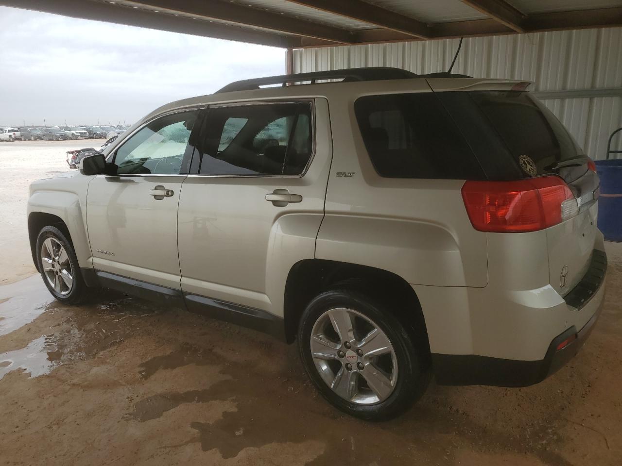 2015 GMC Terrain - Image 2