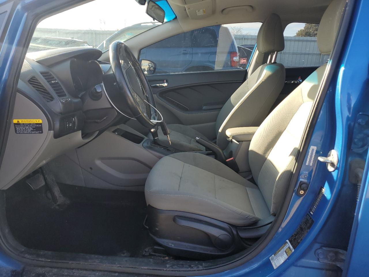 2015 Kia Forte - Image 7