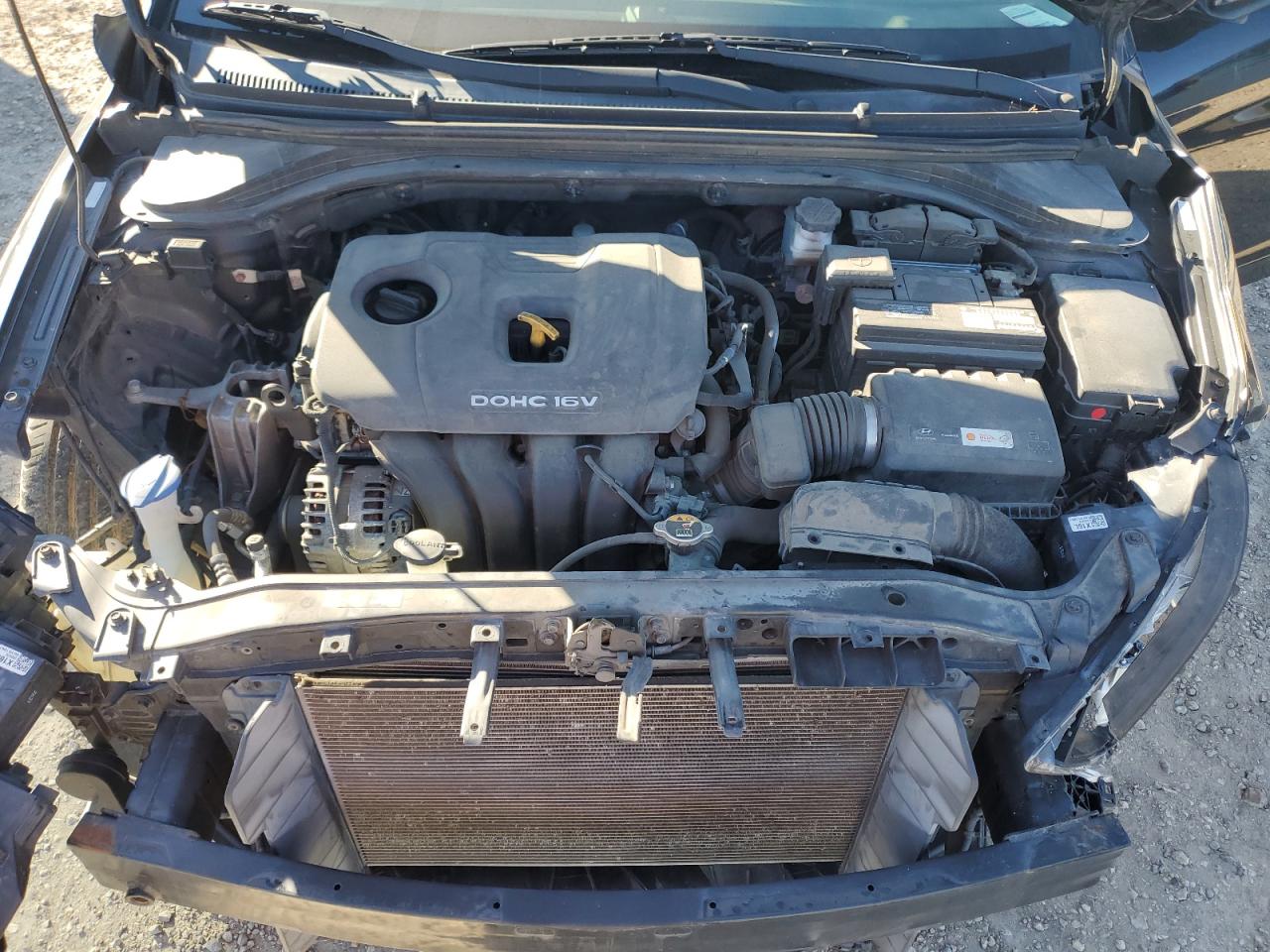 2018 Hyundai Elantra - Image 11