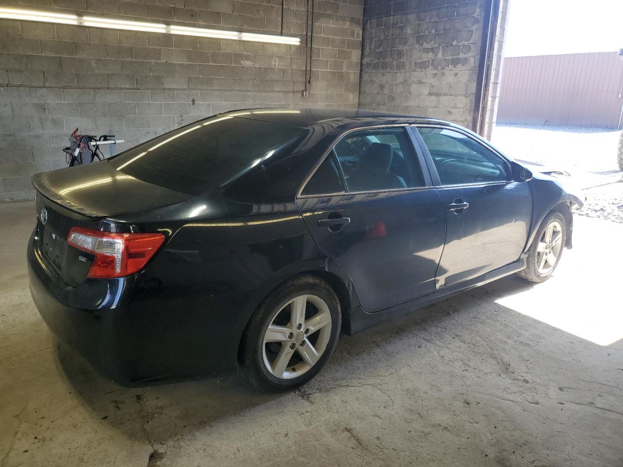 2014 Toyota Camry - Image 3