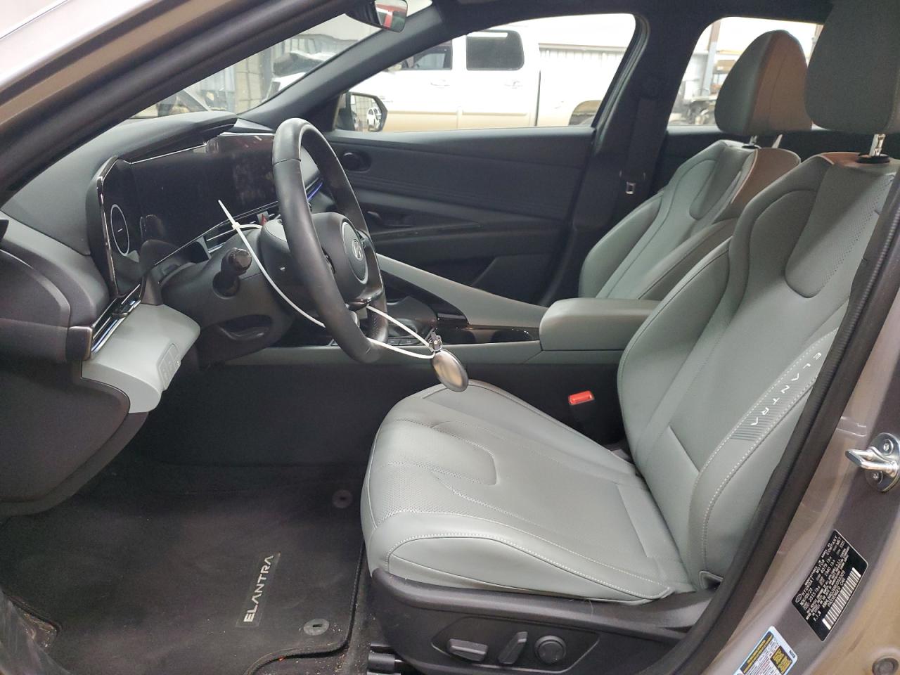 2024 Hyundai Elantra - Image 7