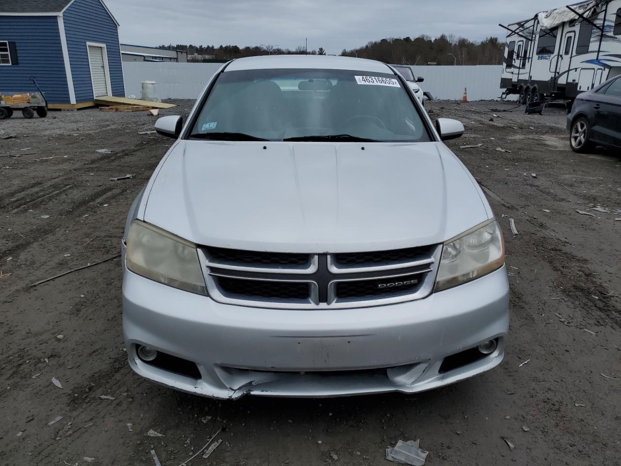 2011 Dodge Avenger - Image 5