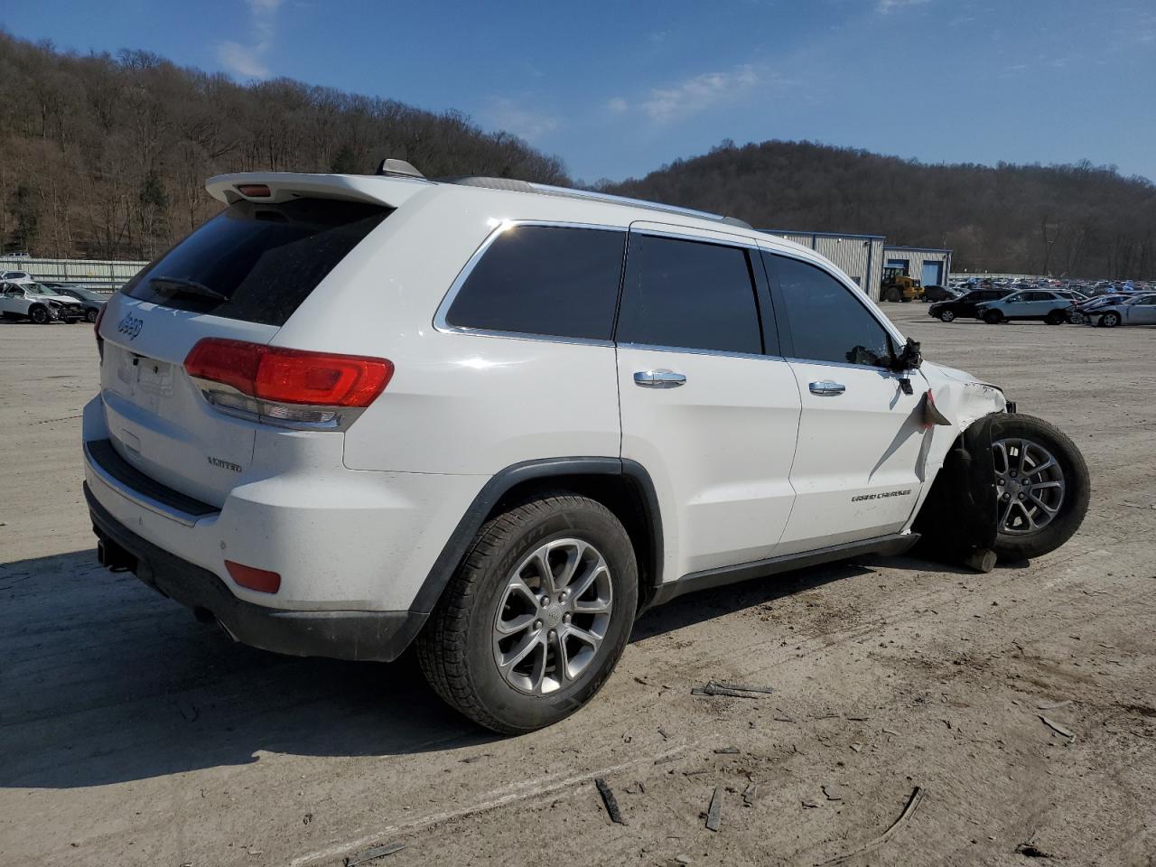 2015 Jeep Grand Cherokee - Image 3
