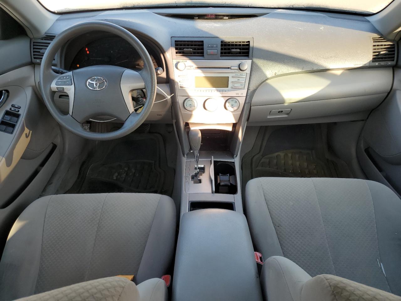 2009 Toyota Camry - Image 8