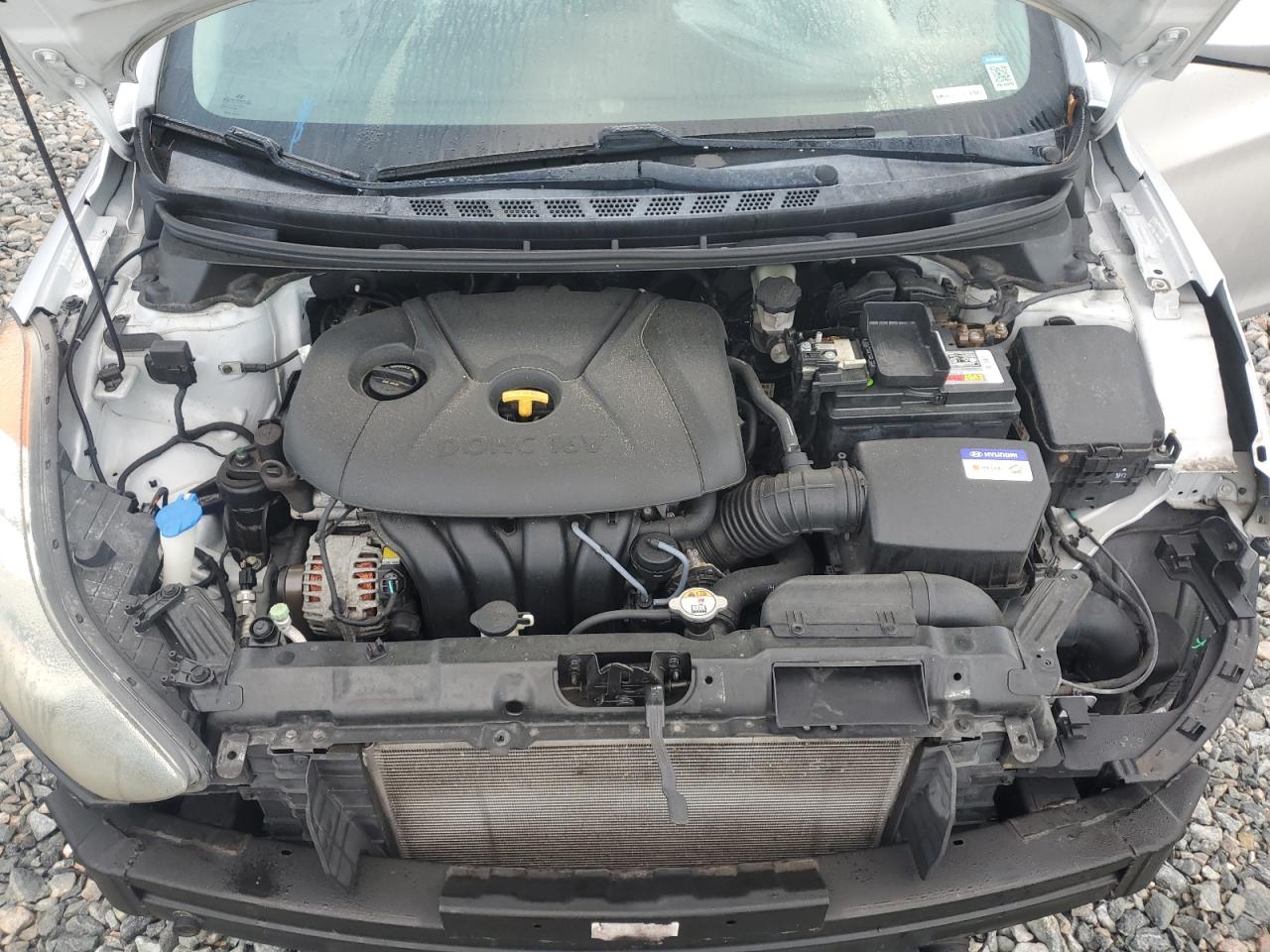 2013 Hyundai Elantra - Image 11