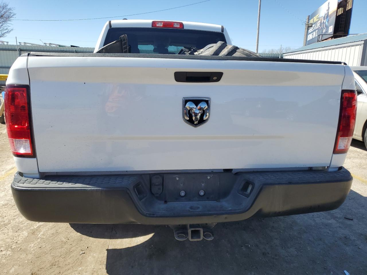 2016 RAM 1500 - Image 6