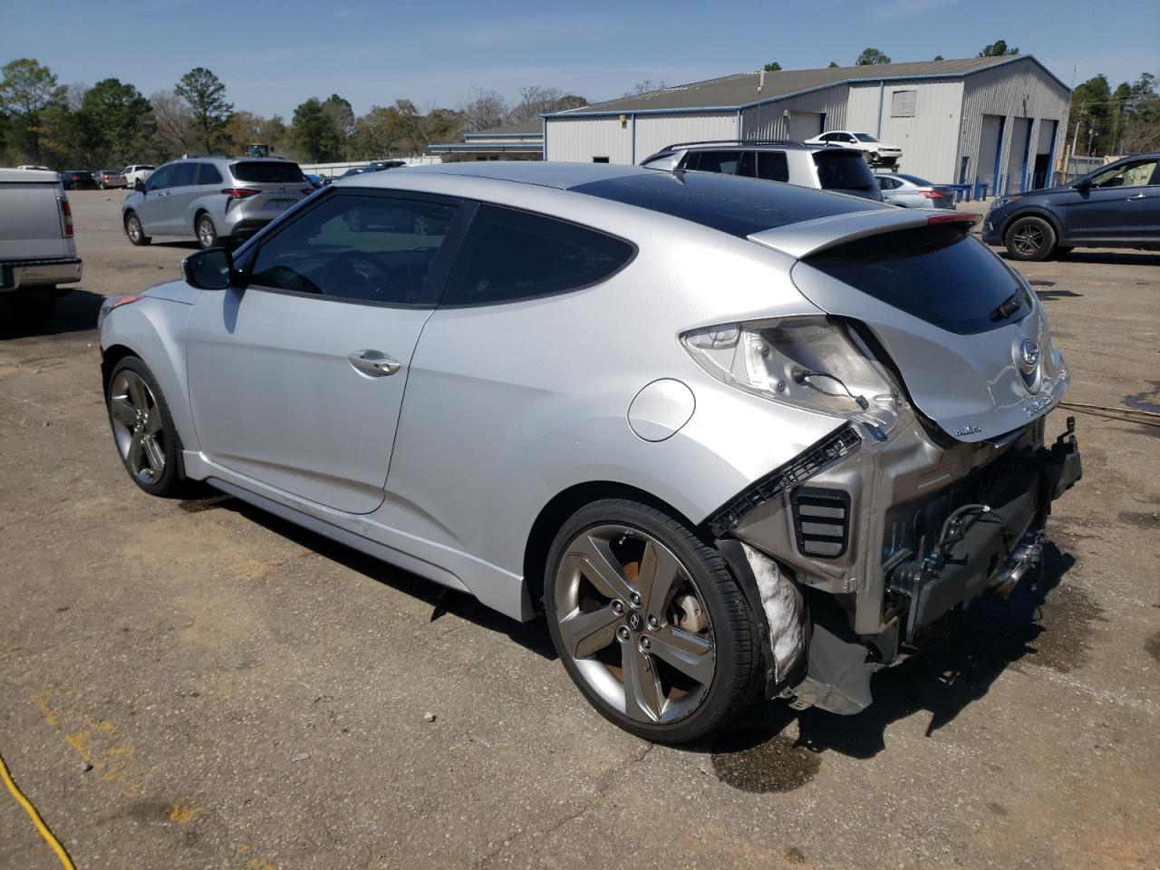 2015 Hyundai Veloster - Image 2