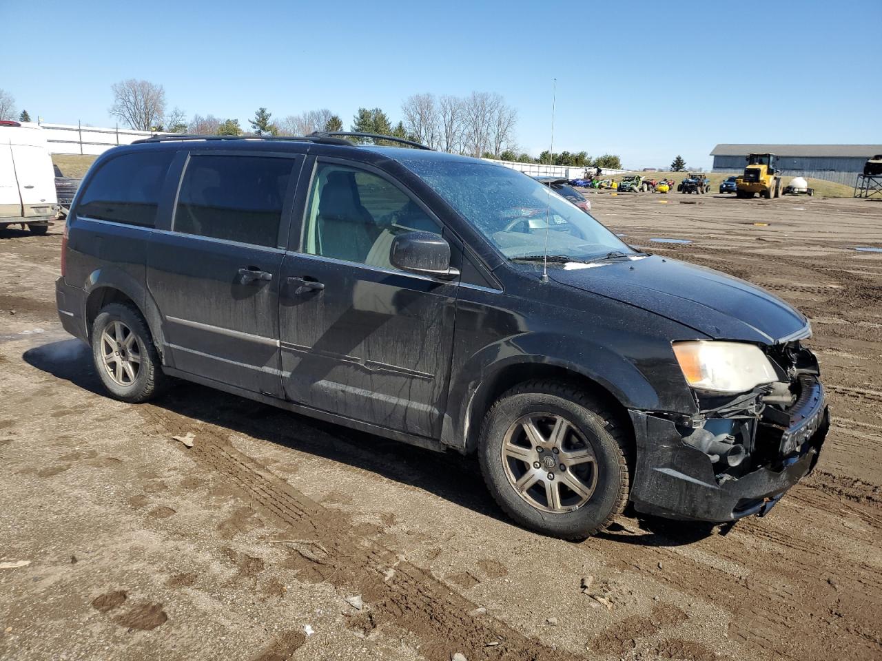 2009 Chrysler Town & Country - Image 4