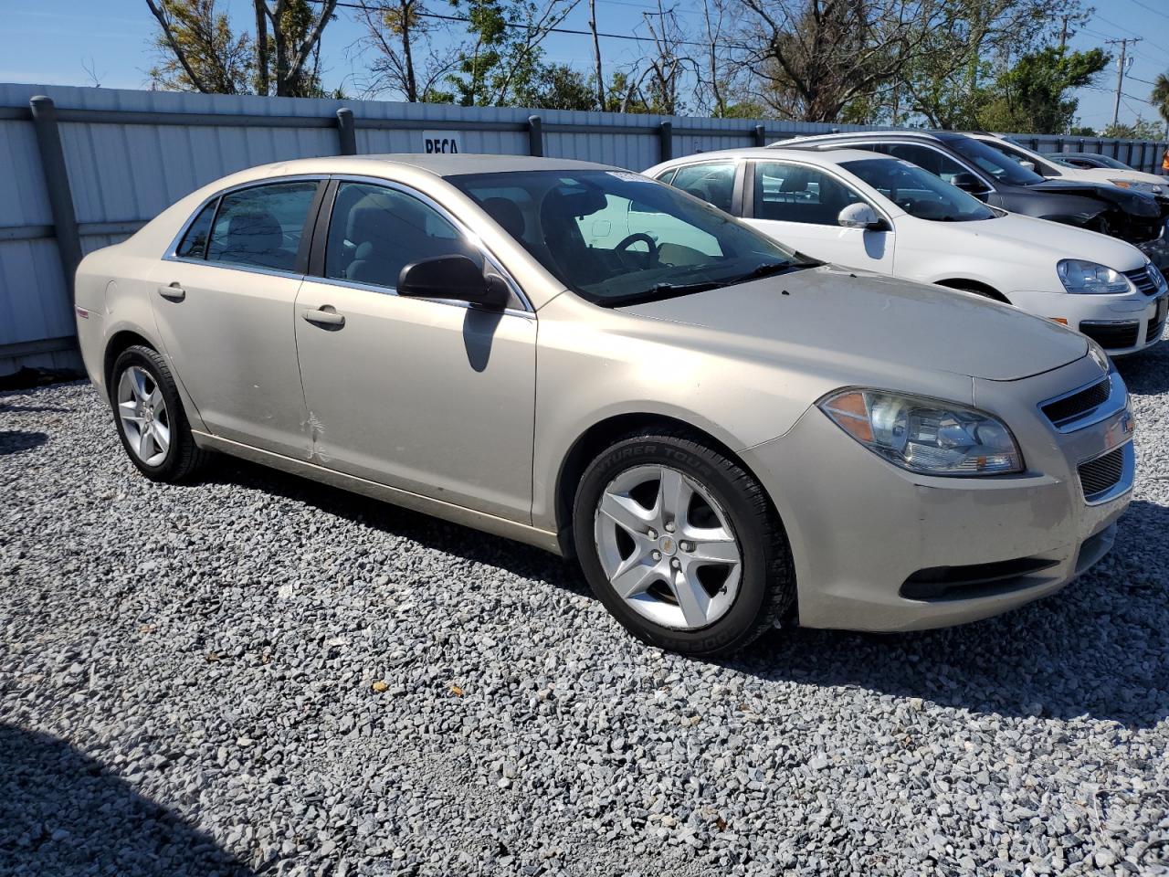 2011 Chevrolet Malibu - Image 4