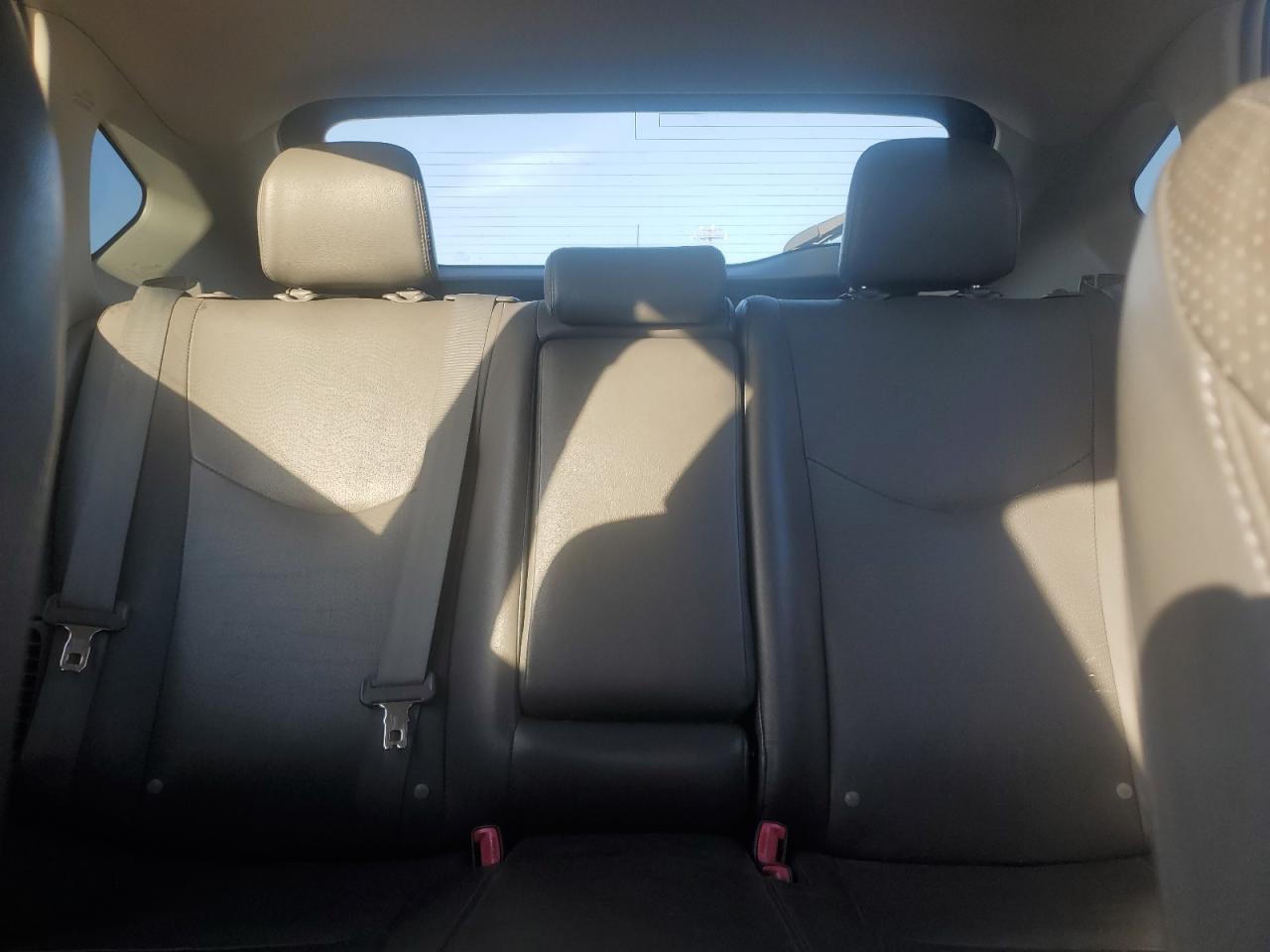 2010 Toyota Prius - Image 10