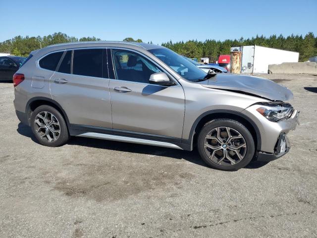  BMW X1 2021 Srebrny