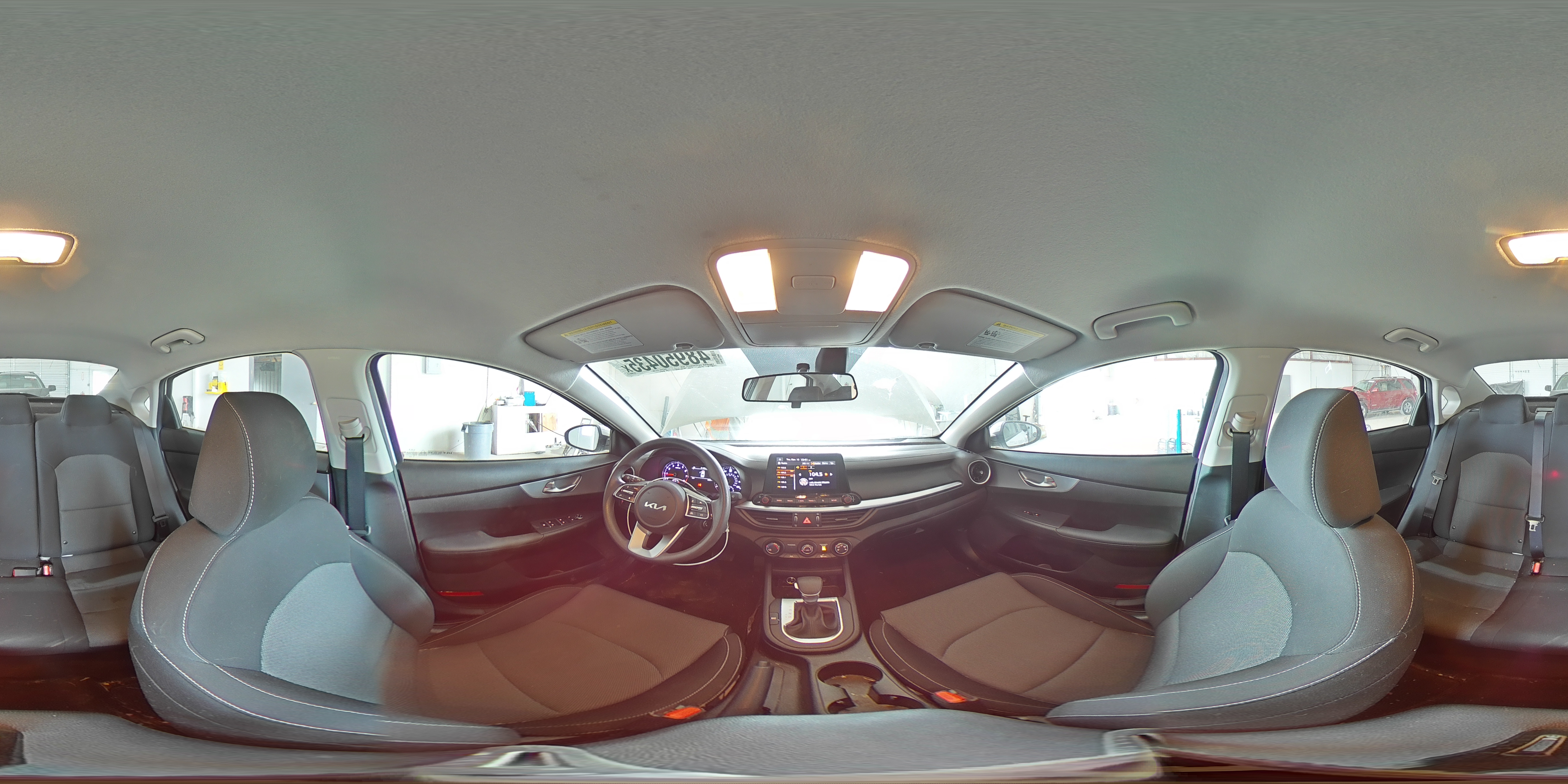 2023 Kia Forte - Image 13