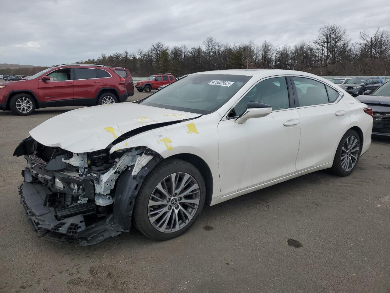 2019 Lexus ES - Image 1
