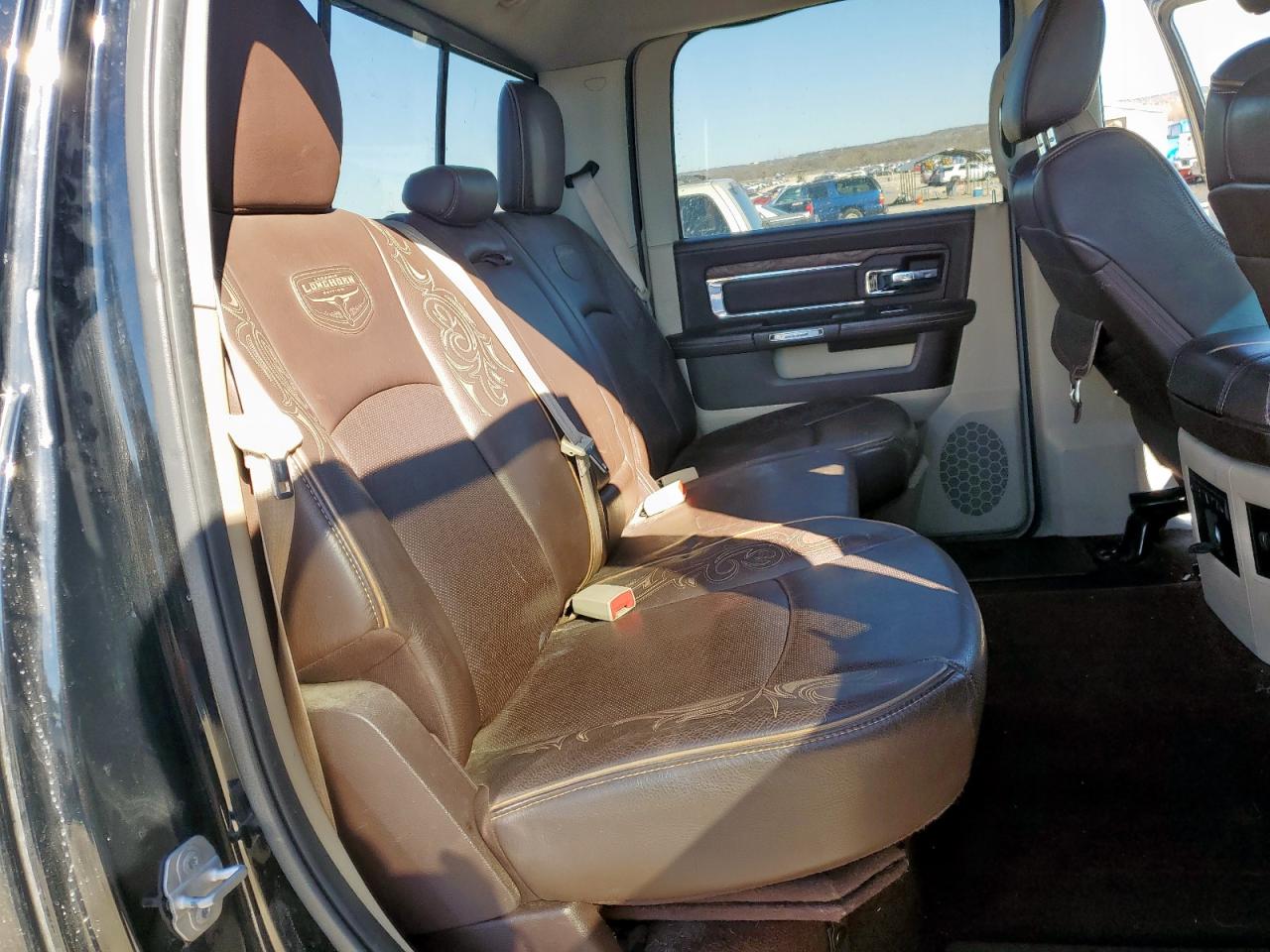 2014 RAM 1500 - Image 10