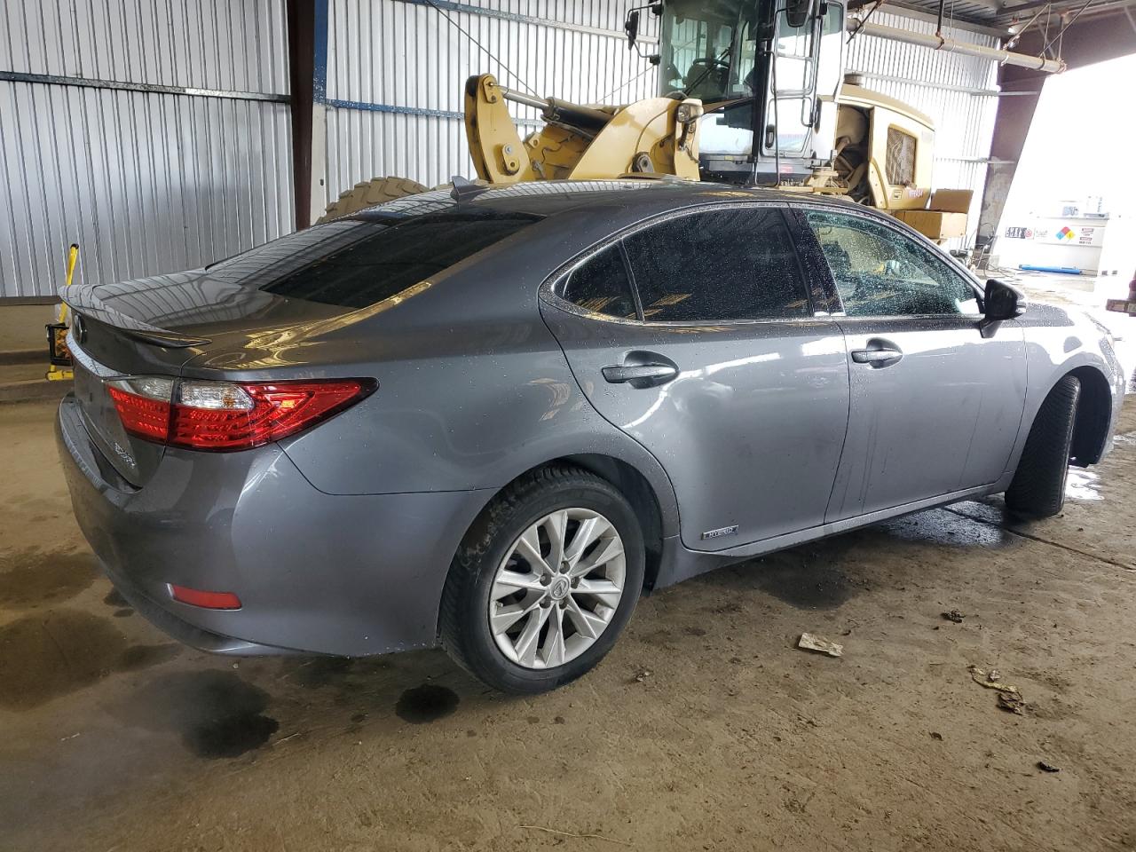 2014 Lexus ES - Image 3