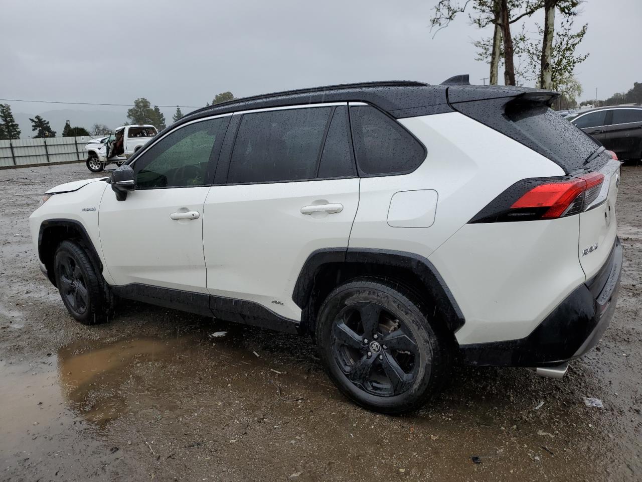 2020 Toyota RAV 4 - Image 2
