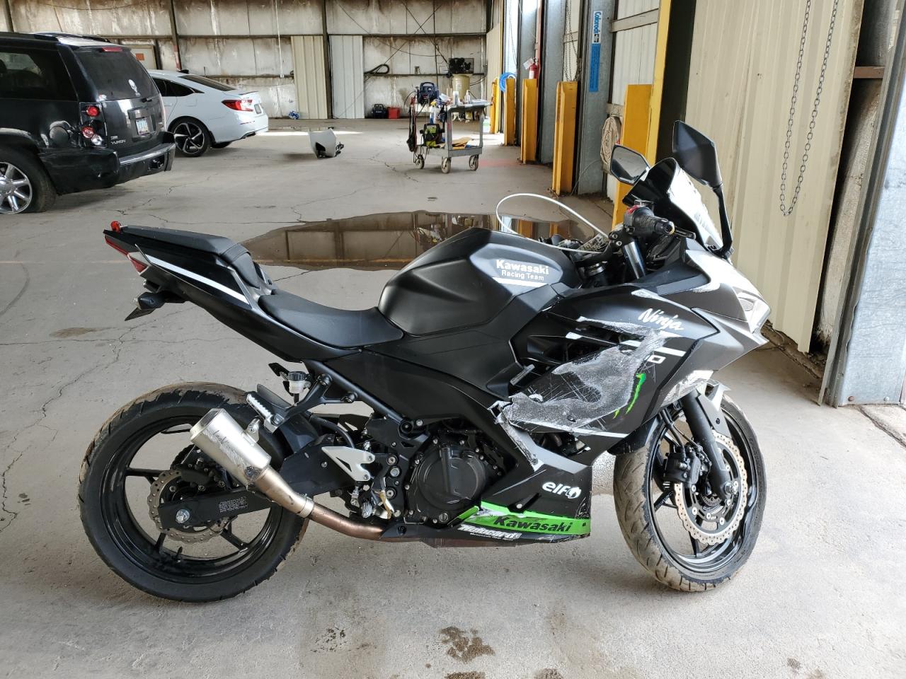 Phoenix, AZ에서 판매 중인 2020 Kawasaki Ex400 - Side