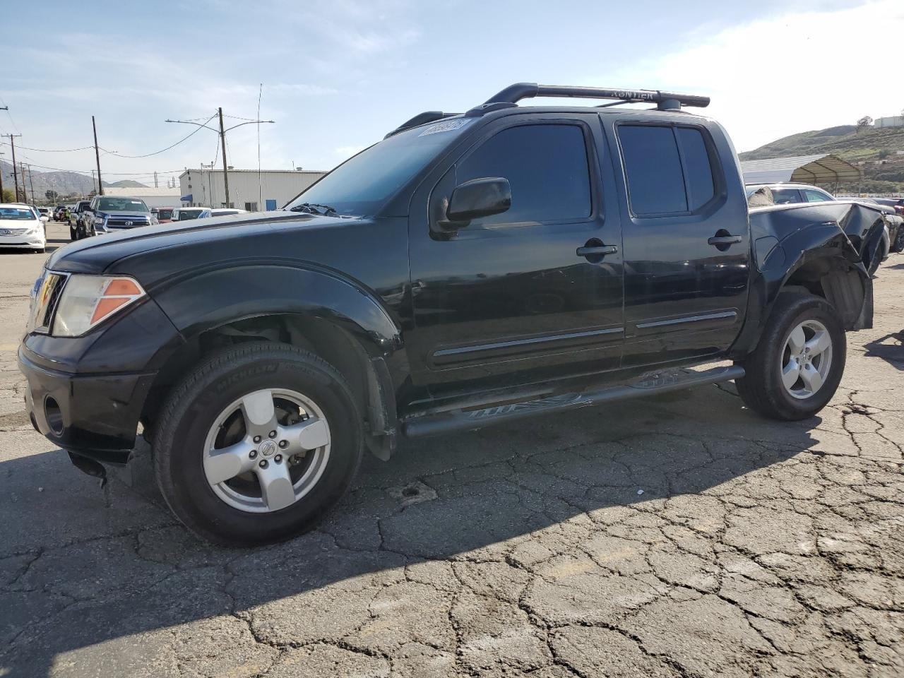 2005 Nissan Frontier Crew Cab Le en Venta en Colton, CA - Rear End