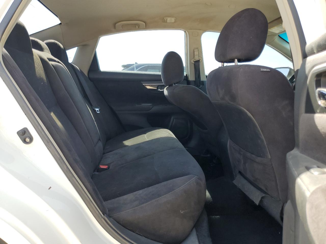 2013 Nissan Altima - Image 10