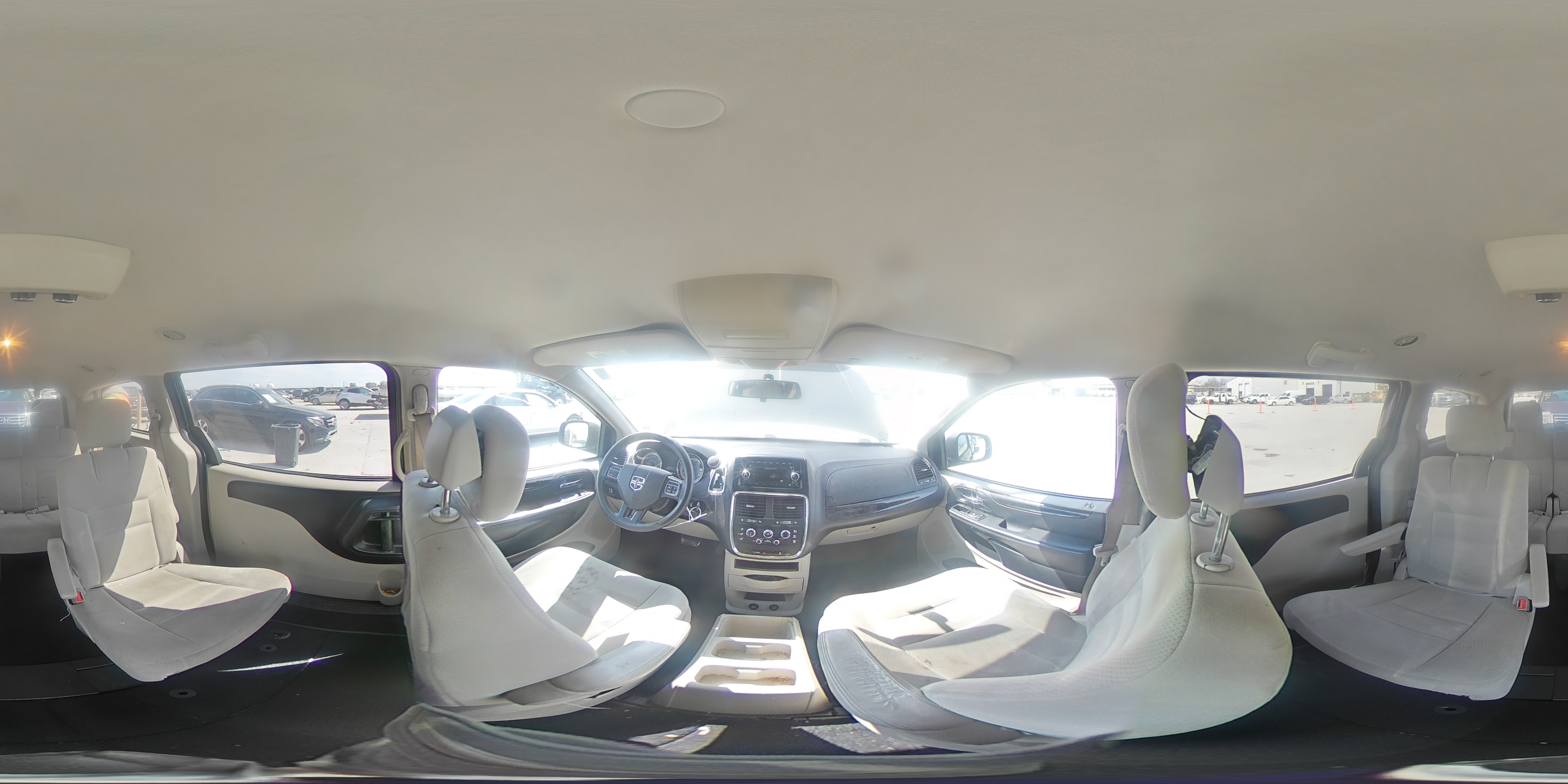 2016 Dodge Caravan - Image 14
