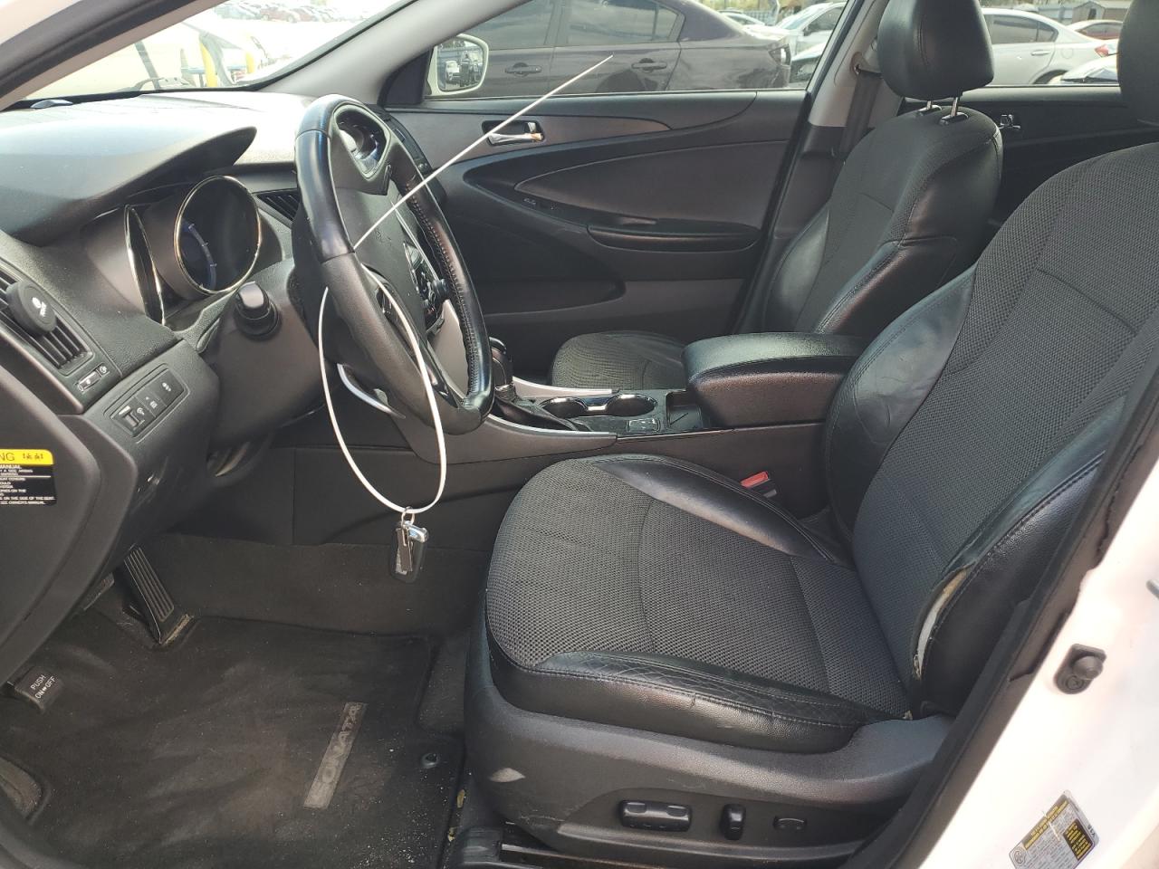 2013 Hyundai Sonata - Image 7