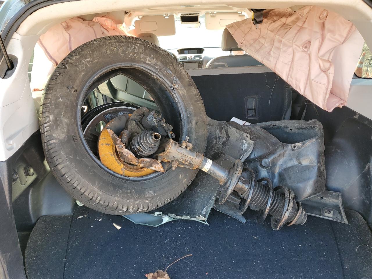 2017 Subaru Forester - Image 13