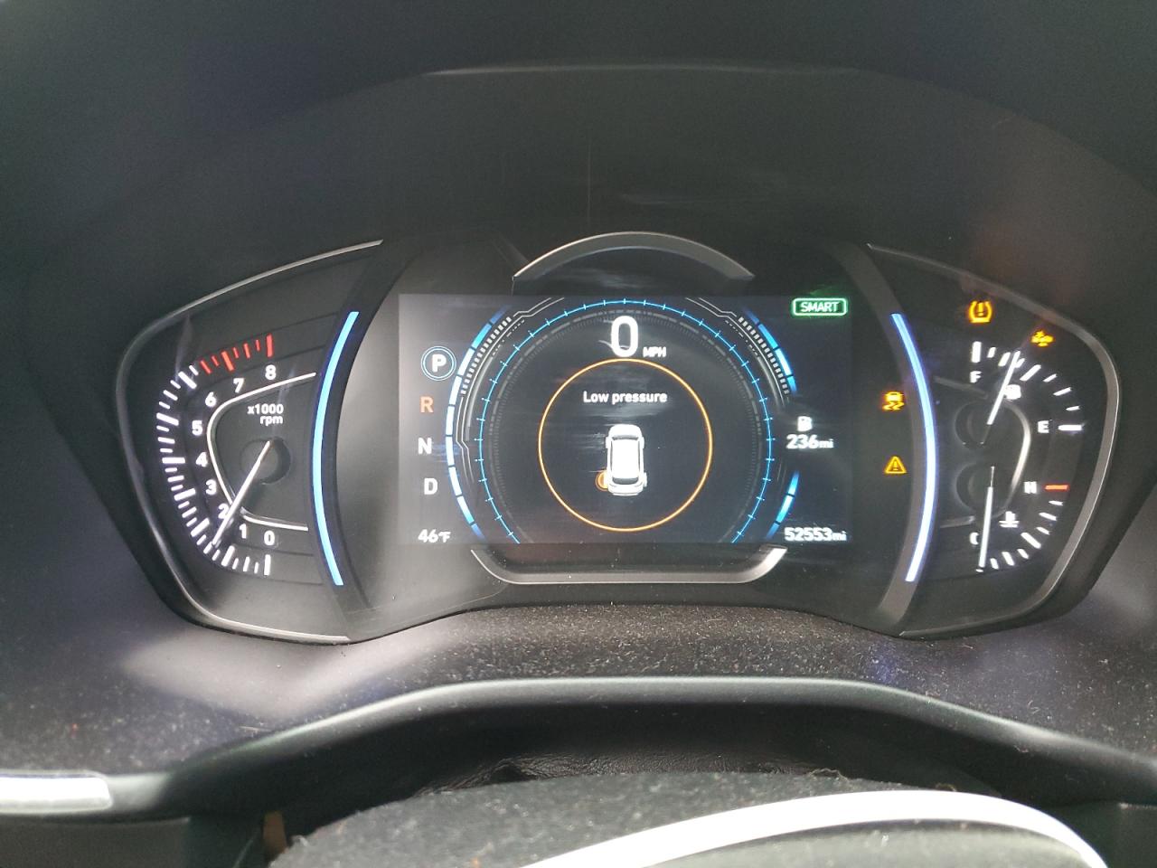 2020 Hyundai Santa Fe - Image 9