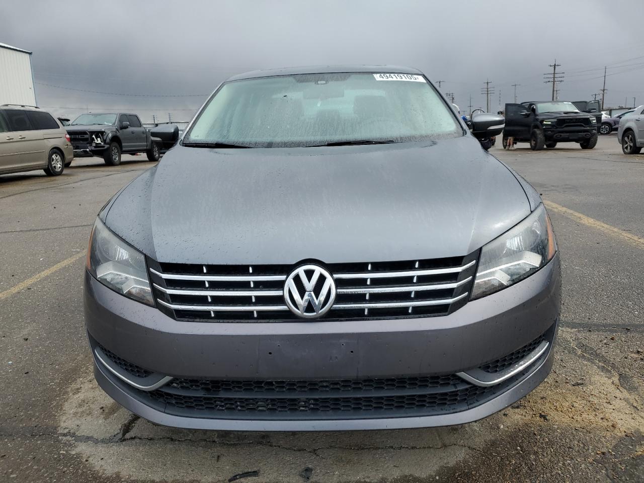 2014 Volkswagen Passat - Image 5
