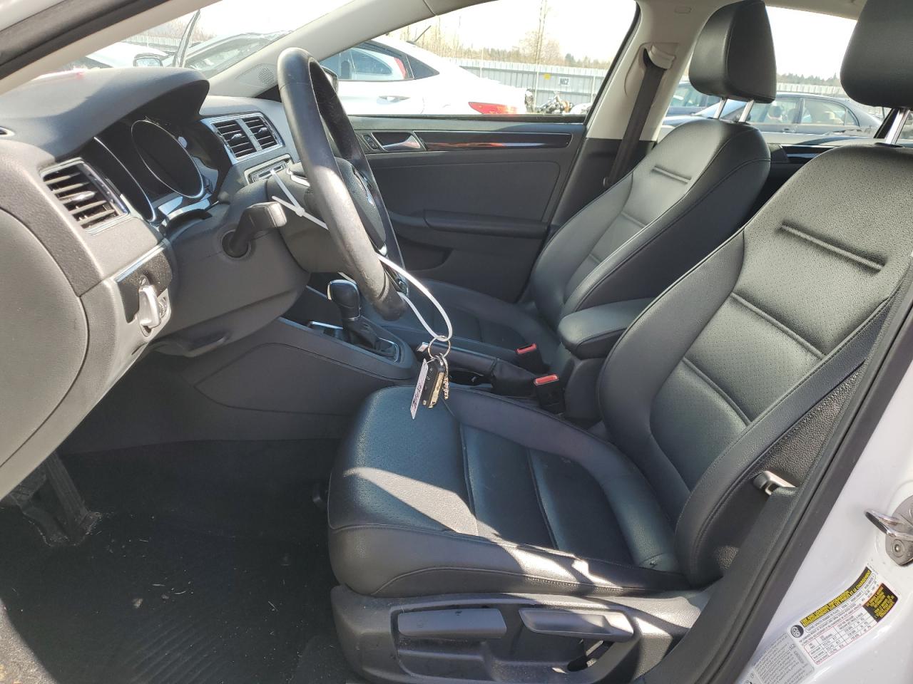 2016 Volkswagen Jetta - Image 7