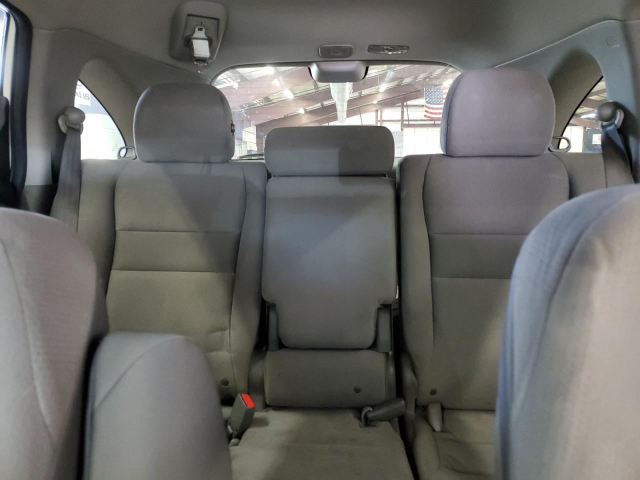 2011 Honda CR-V - Image 10